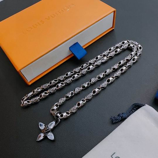 LV Necklace 11lyh305